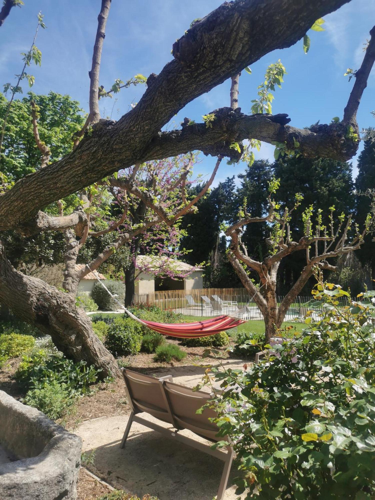 Mas De La Gramillere Hotel Barbentane Екстериор снимка